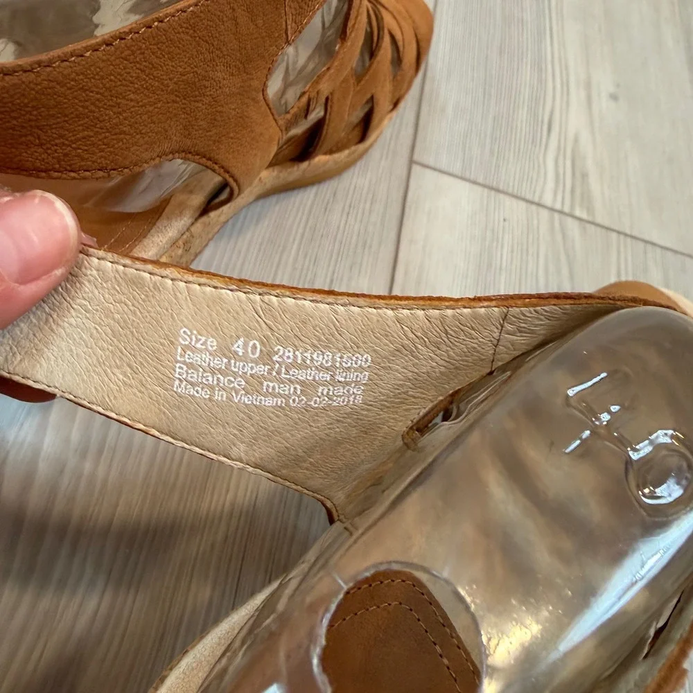 NEW Dansko Cecily Camel Milled Nubuck Leather Wedge Sandals 10 40 Brown